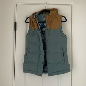 Patagonia vest with hood